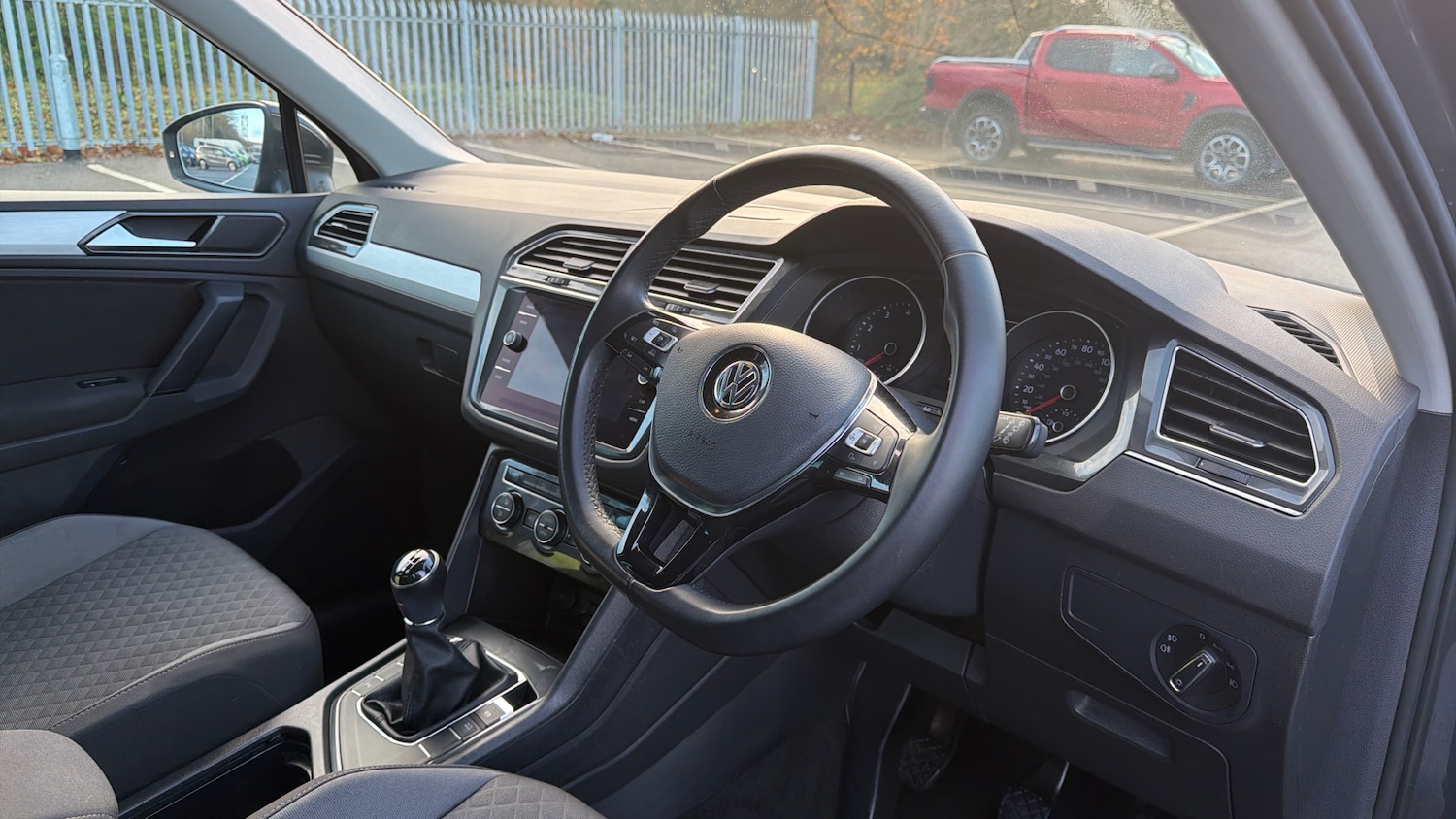 Used Volkswagen Tiguan 2018 for sale - 76784887: Photo 9