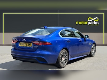 Used Jaguar XE 2019 for sale - 75575327: Photo