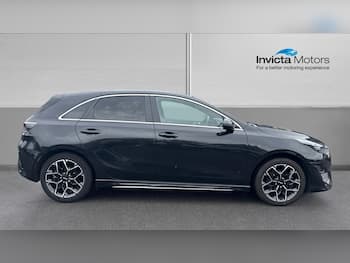 Used Kia Ceed 2022 for sale - 79710900: Photo