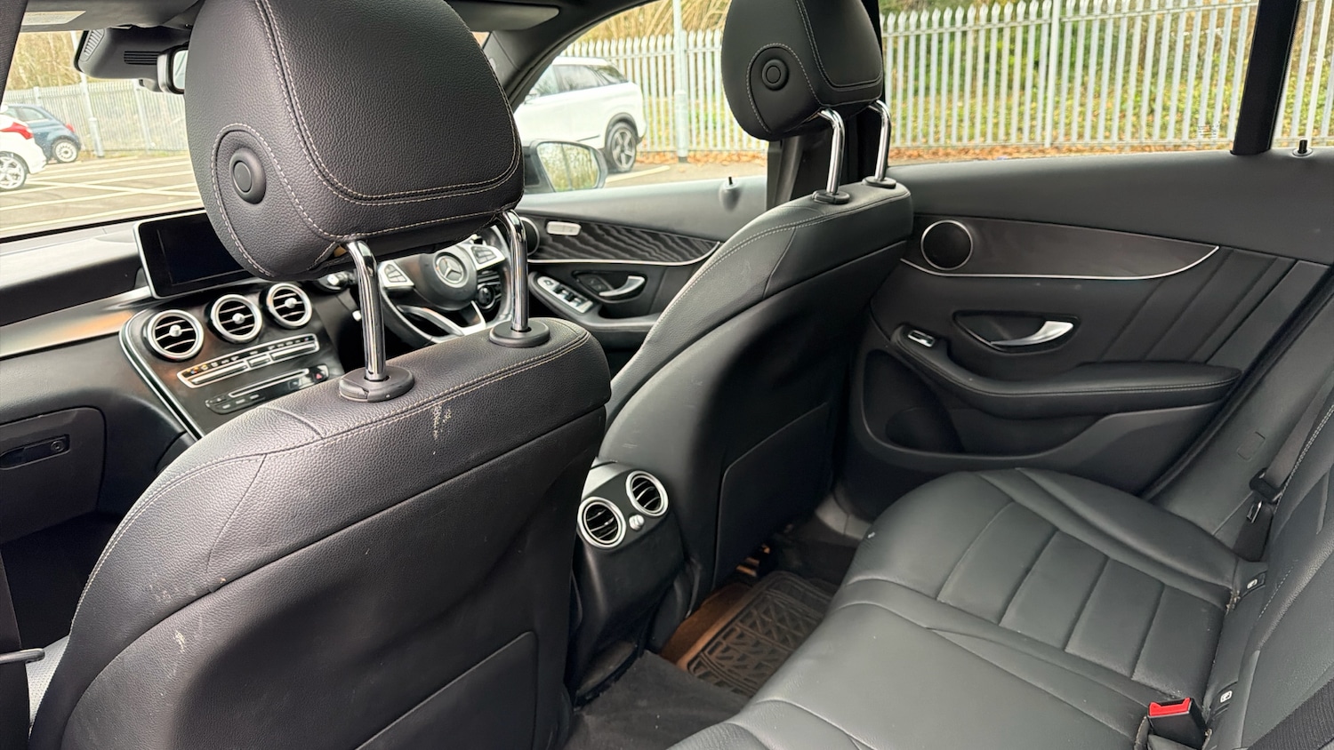 Used Mercedes-Benz GLC 2019 for sale - 77072983: Photo 14