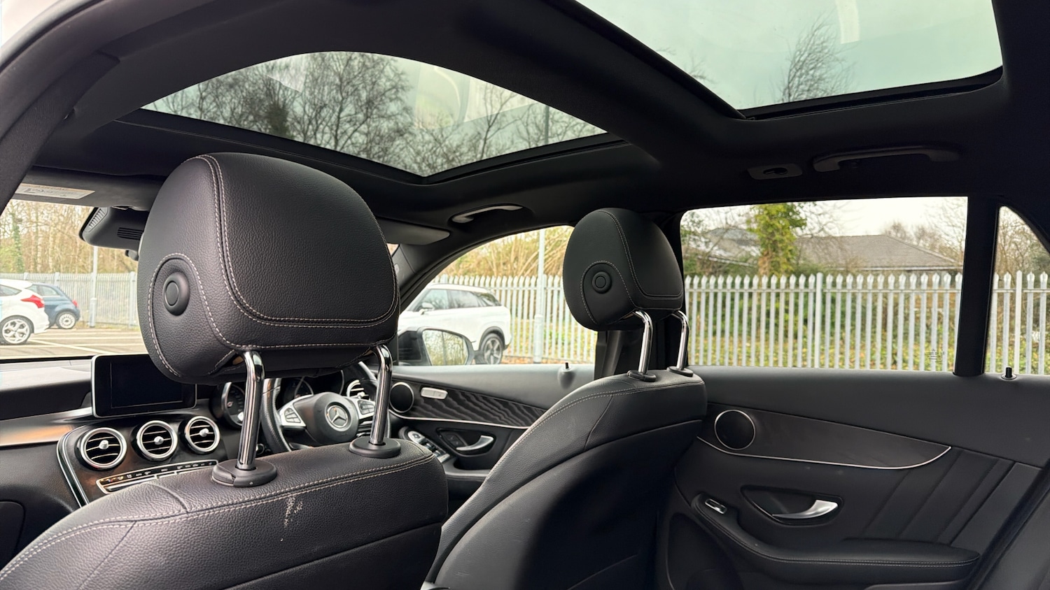 Used Mercedes-Benz GLC 2019 for sale - 77072983: Photo 25