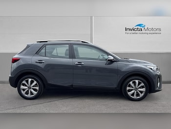 Used Kia Stonic 2022 for sale - 78558611: Photo