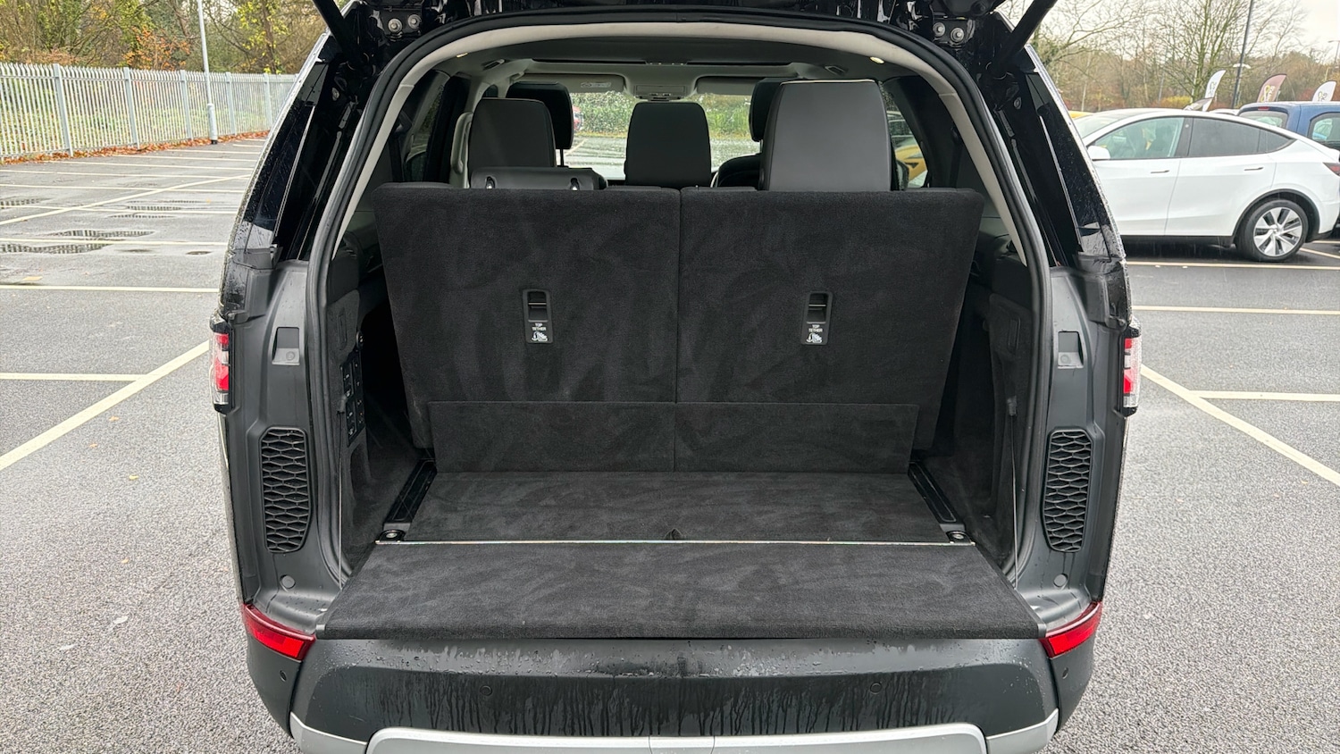 Used Land Rover Discovery 2017 for sale - 76821534: Photo 15