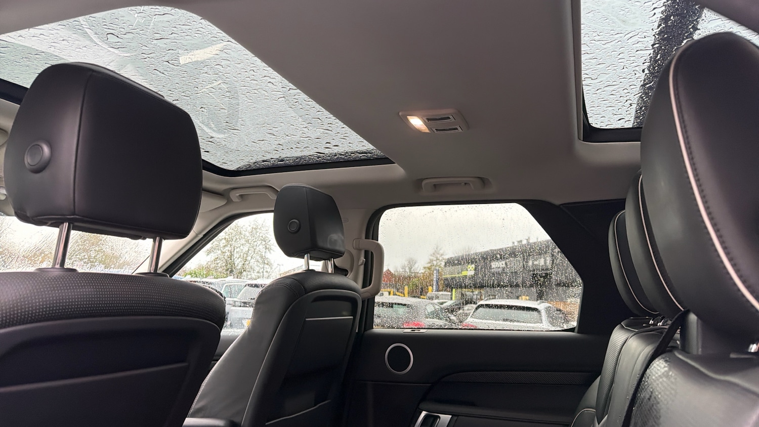 Used Land Rover Discovery 2017 for sale - 76821534: Photo 25