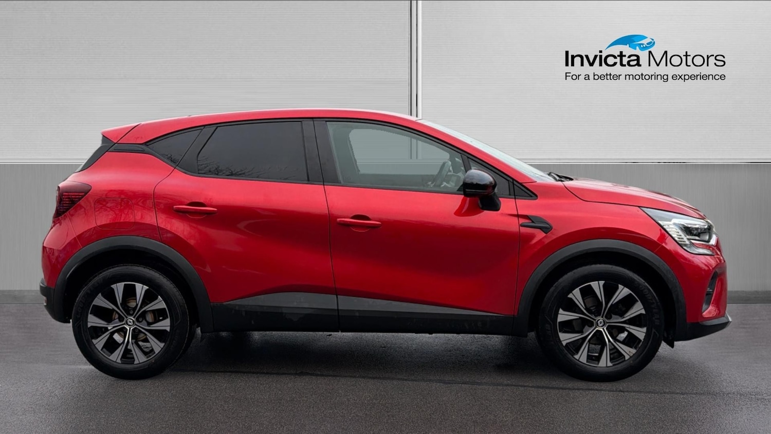 Used Renault Captur 2022 for sale - 76963072: Photo 2