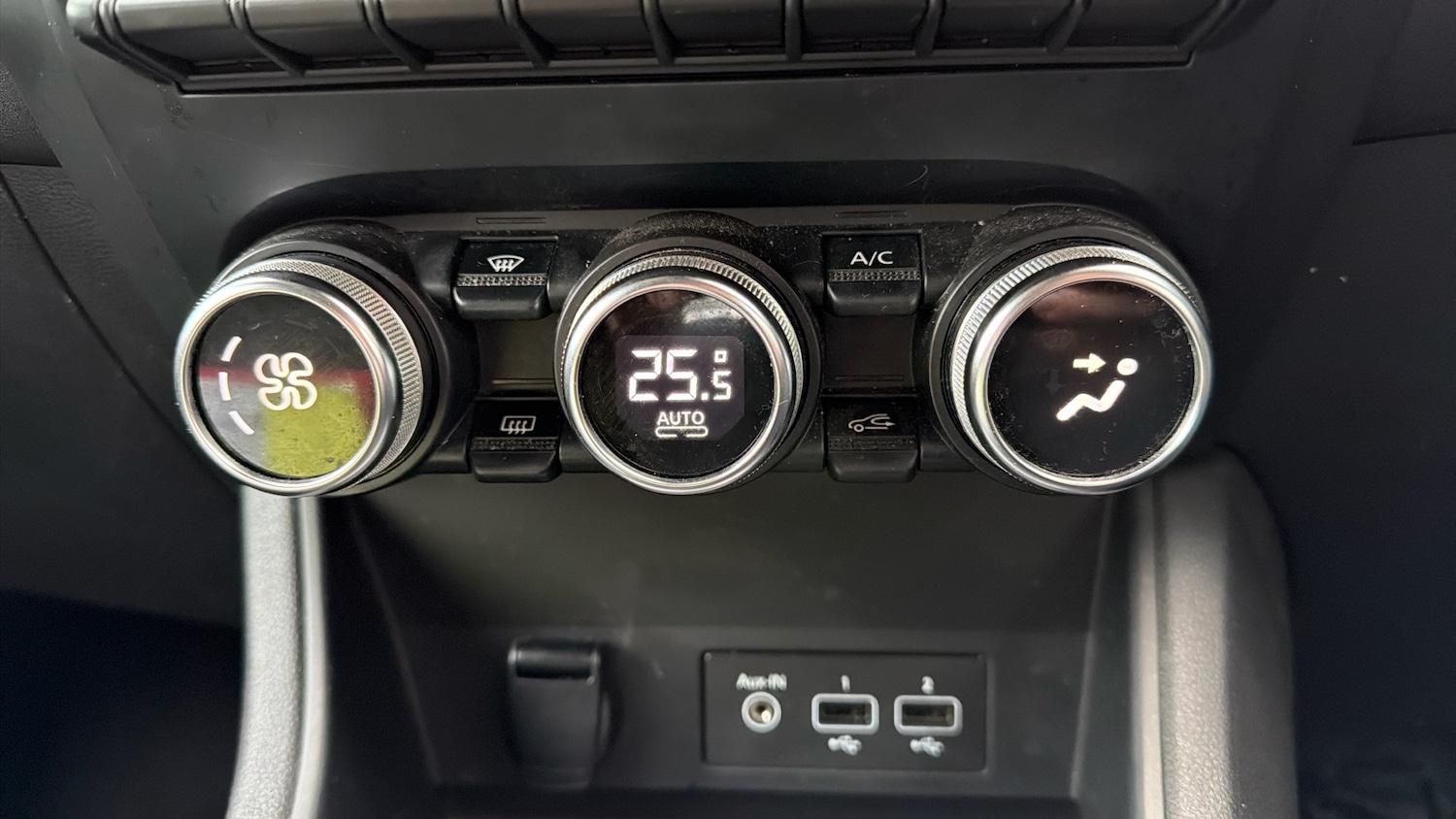 Used Renault Captur 2022 for sale - 76963072: Photo 25