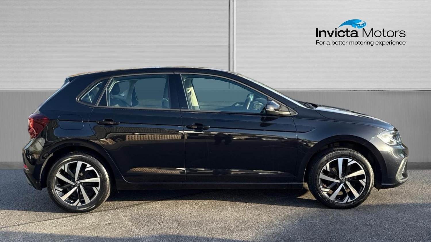 Used Volkswagen Polo for sale - 76418459: Photo 2