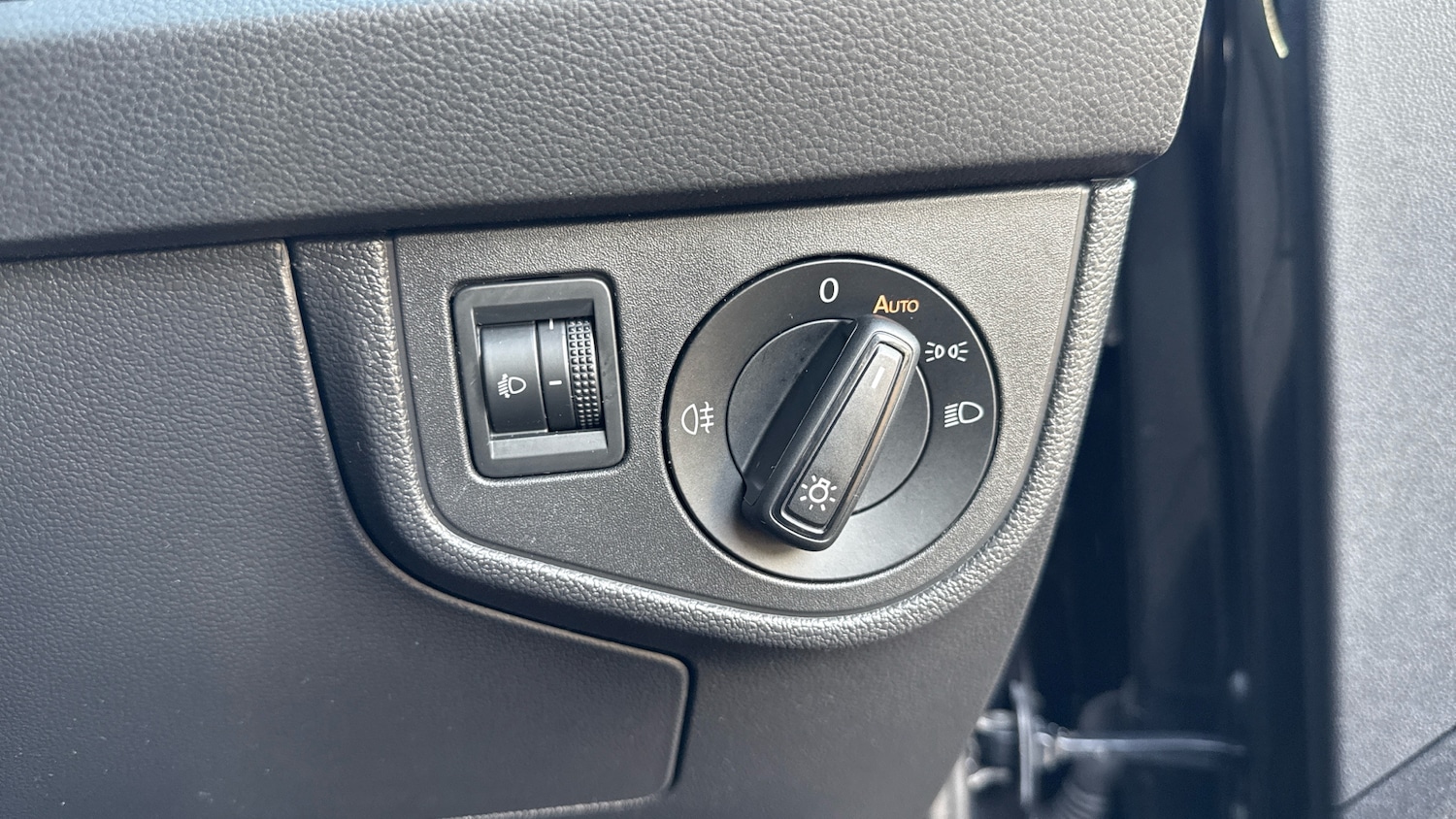 Used Volkswagen Polo for sale - 76418459: Photo 24