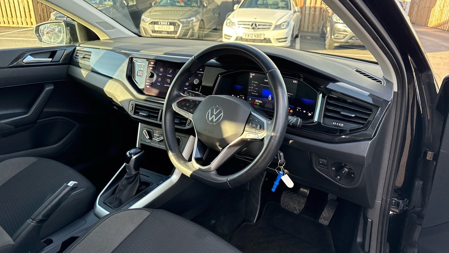 Used Volkswagen Polo for sale - 76418459: Photo 9