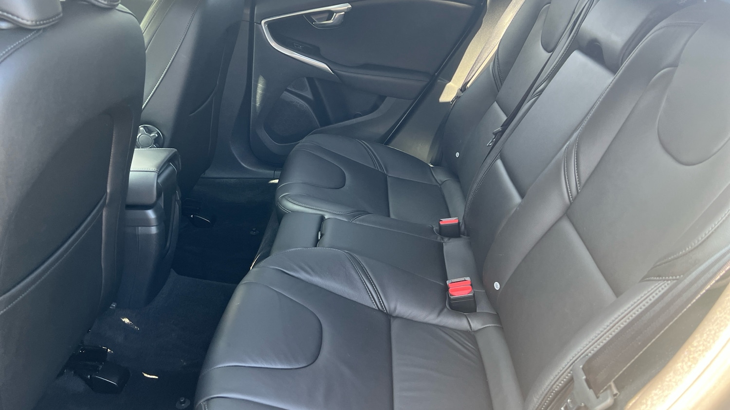 Used Volvo V40 2018 for sale - 75999402: Photo 14