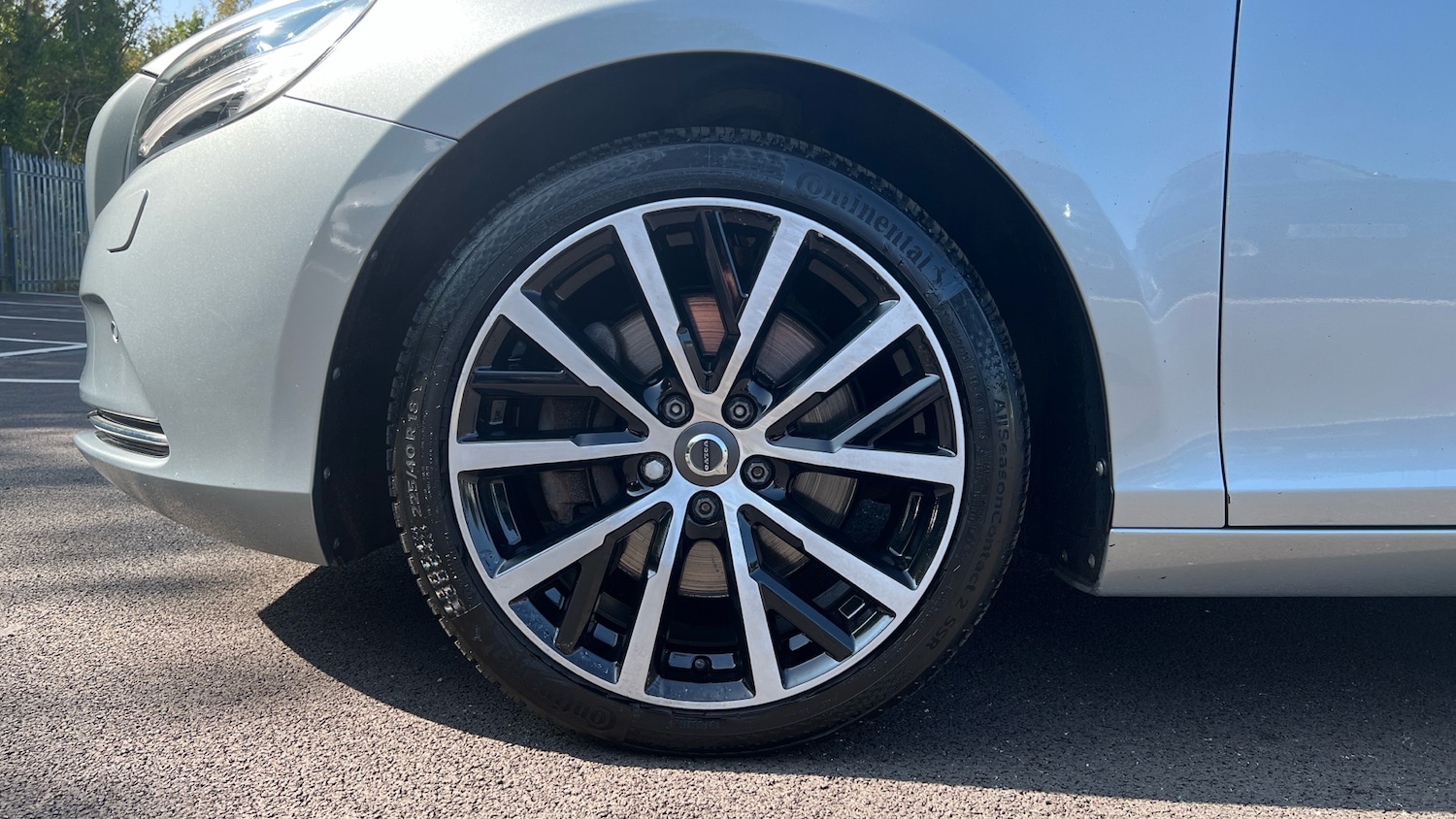 Used Volvo V40 2018 for sale - 75999402: Photo 17