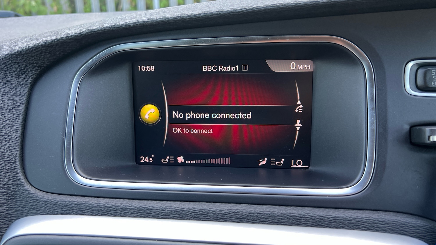 Used Volvo V40 2018 for sale - 75999402: Photo 24