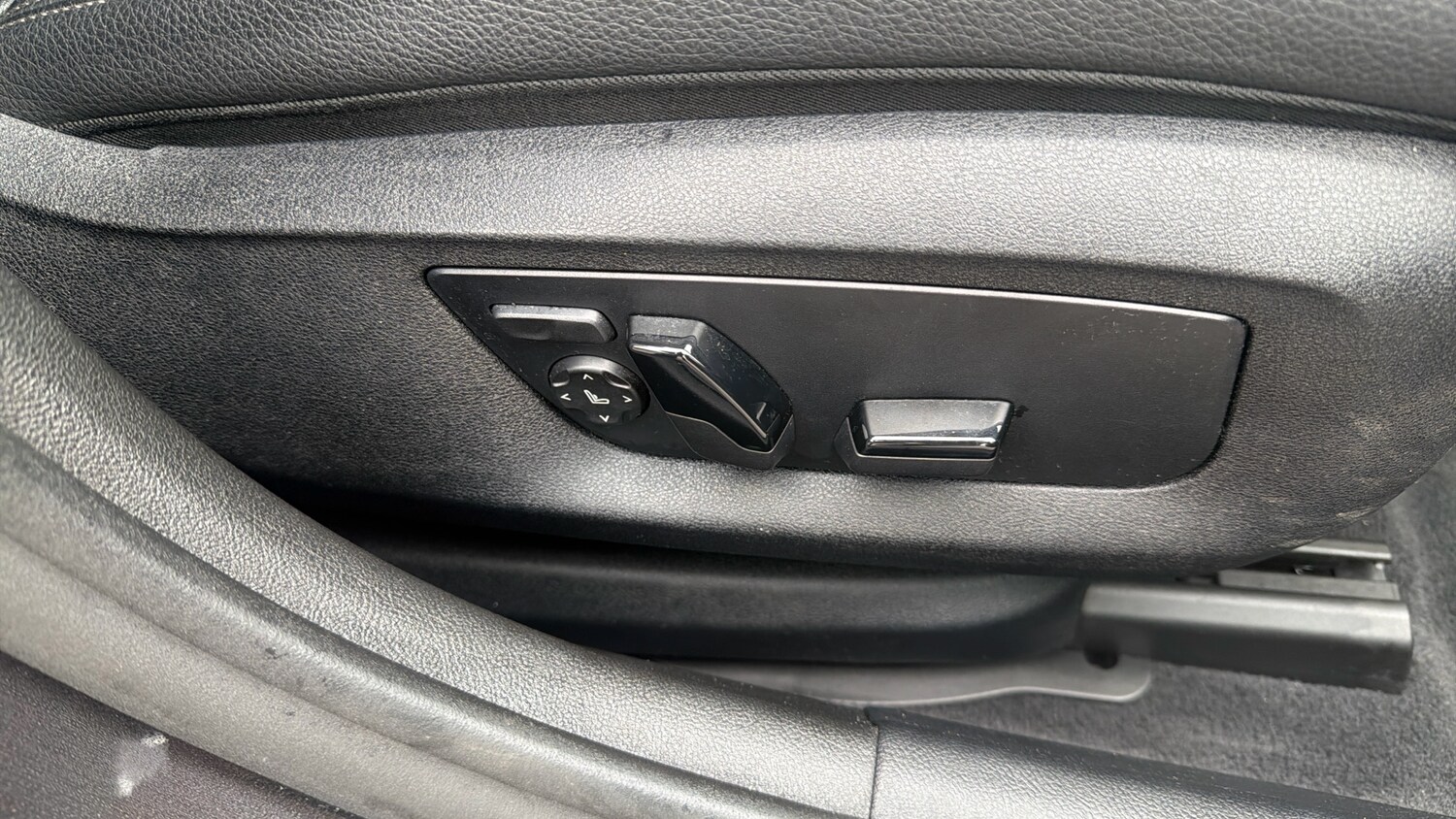 Used BMW 5 Series 2022 for sale - 77668282: Photo 24