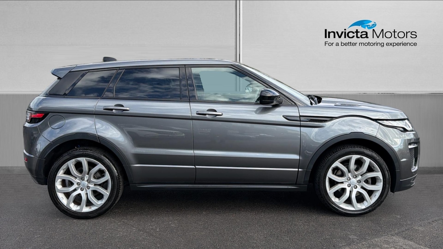 Used Land Rover Range Rover Evoque 2017 for sale - 78201828: Photo 2