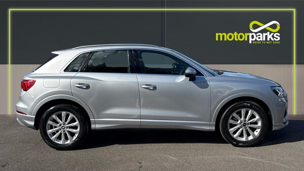 Used Audi Q3 2020 for sale - 76057669: Photo 2