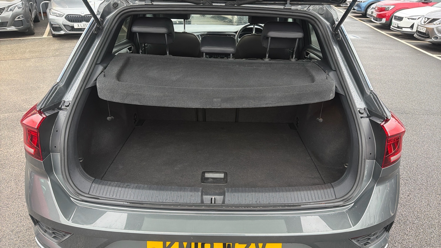 Used Volkswagen T-Roc 2019 for sale - 77682017: Photo 15