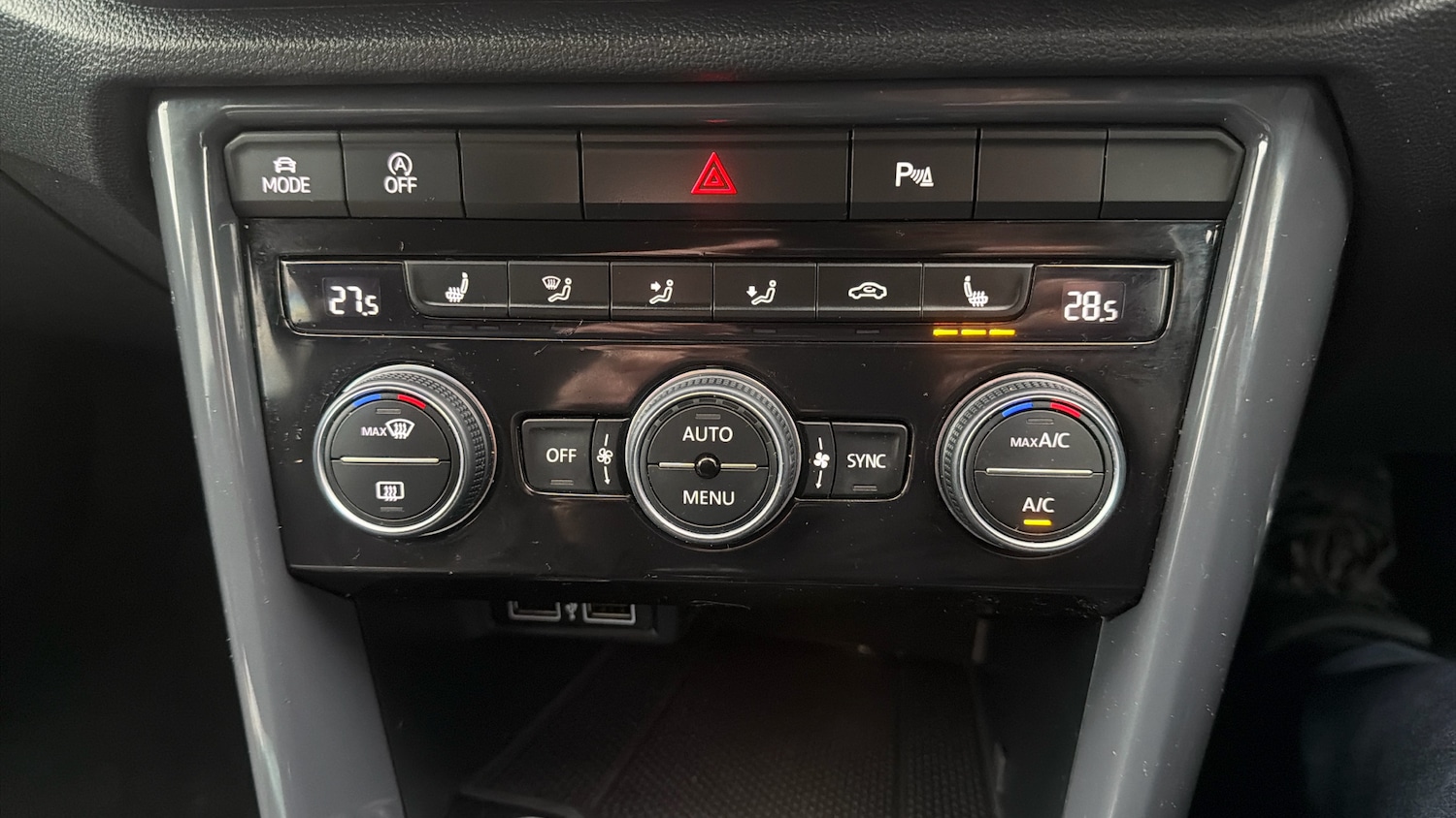 Used Volkswagen T-Roc 2019 for sale - 77682017: Photo 25