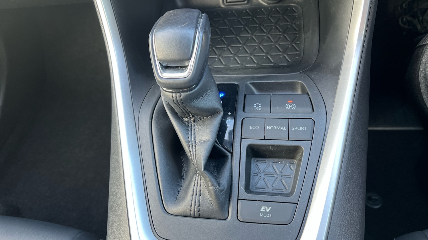 Used Toyota RAV4 2022 for sale - 76368809: Photo 23