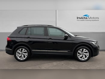 Used Volkswagen Tiguan 2023 for sale - 77342745: Photo