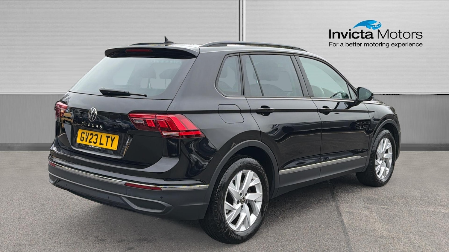 Used Volkswagen Tiguan 2023 for sale - 77342745: Photo 3