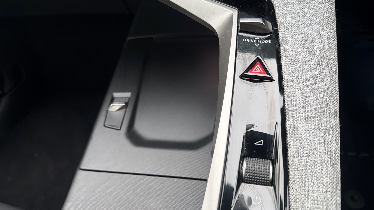 Used Peugeot 3008 2024 for sale - 77251131: Photo 25