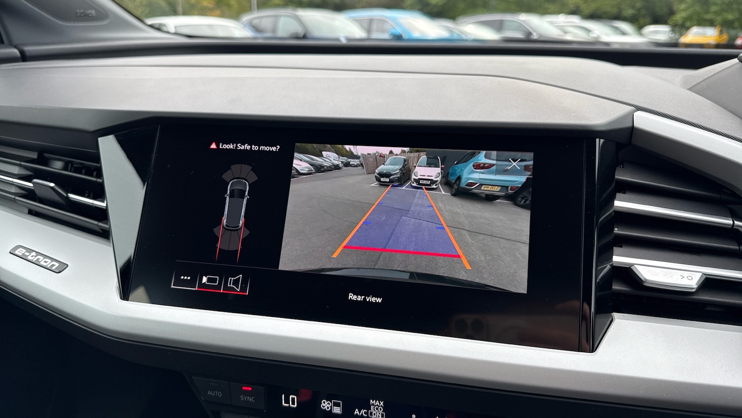 Used Audi Q4 e-tron 2021 for sale - 76896848: Photo 24