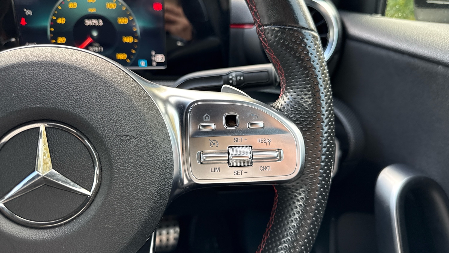 Used Mercedes-Benz A-Class 2018 for sale - 76346902: Photo 25