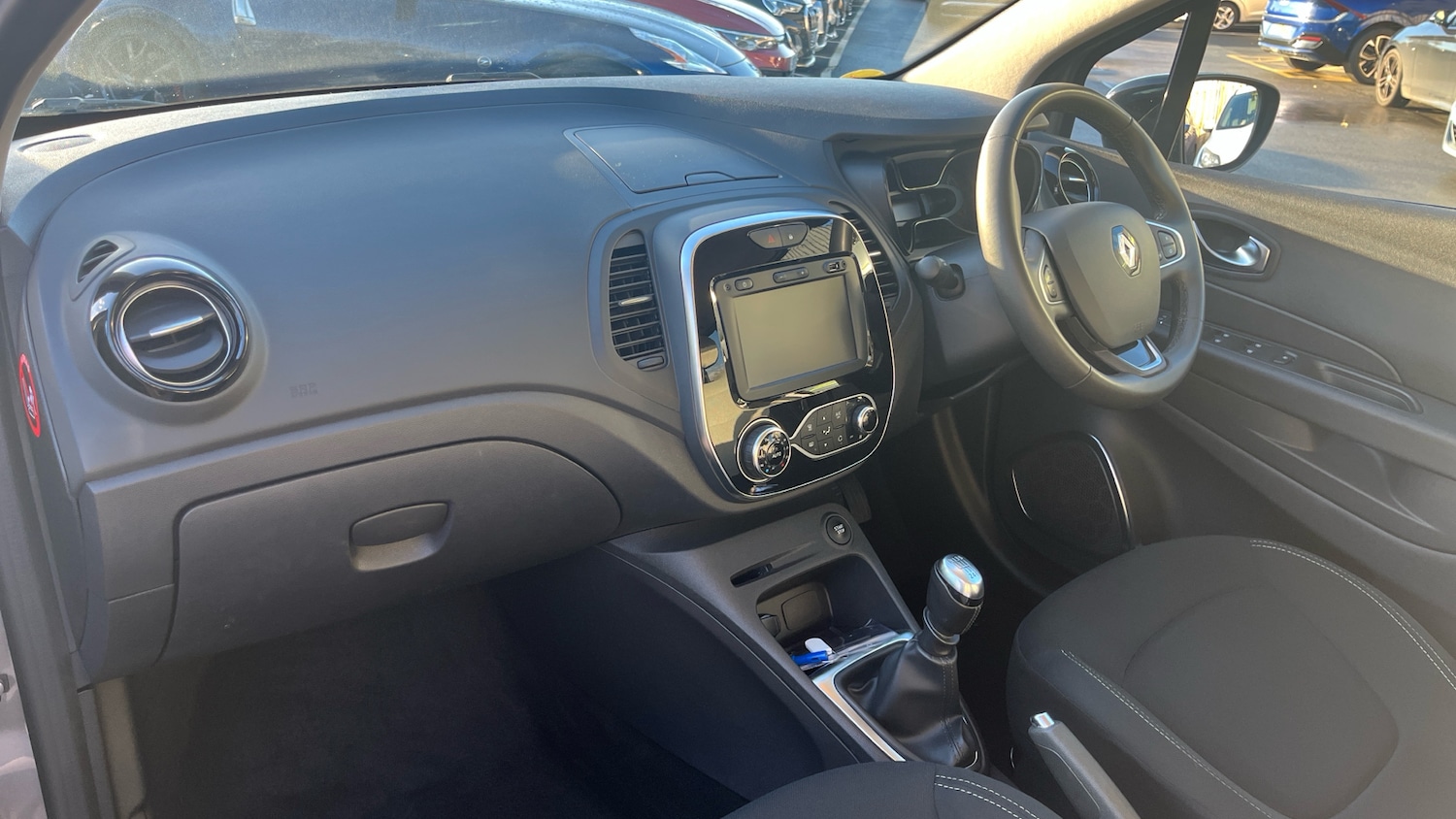 Used Renault Captur 2019 for sale - 76687028: Photo 10