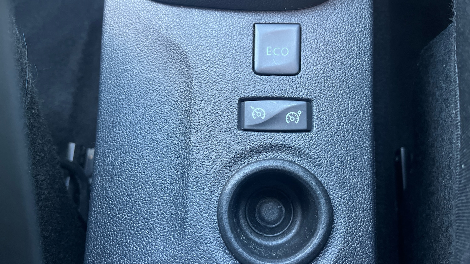 Used Renault Captur 2019 for sale - 76687028: Photo 23