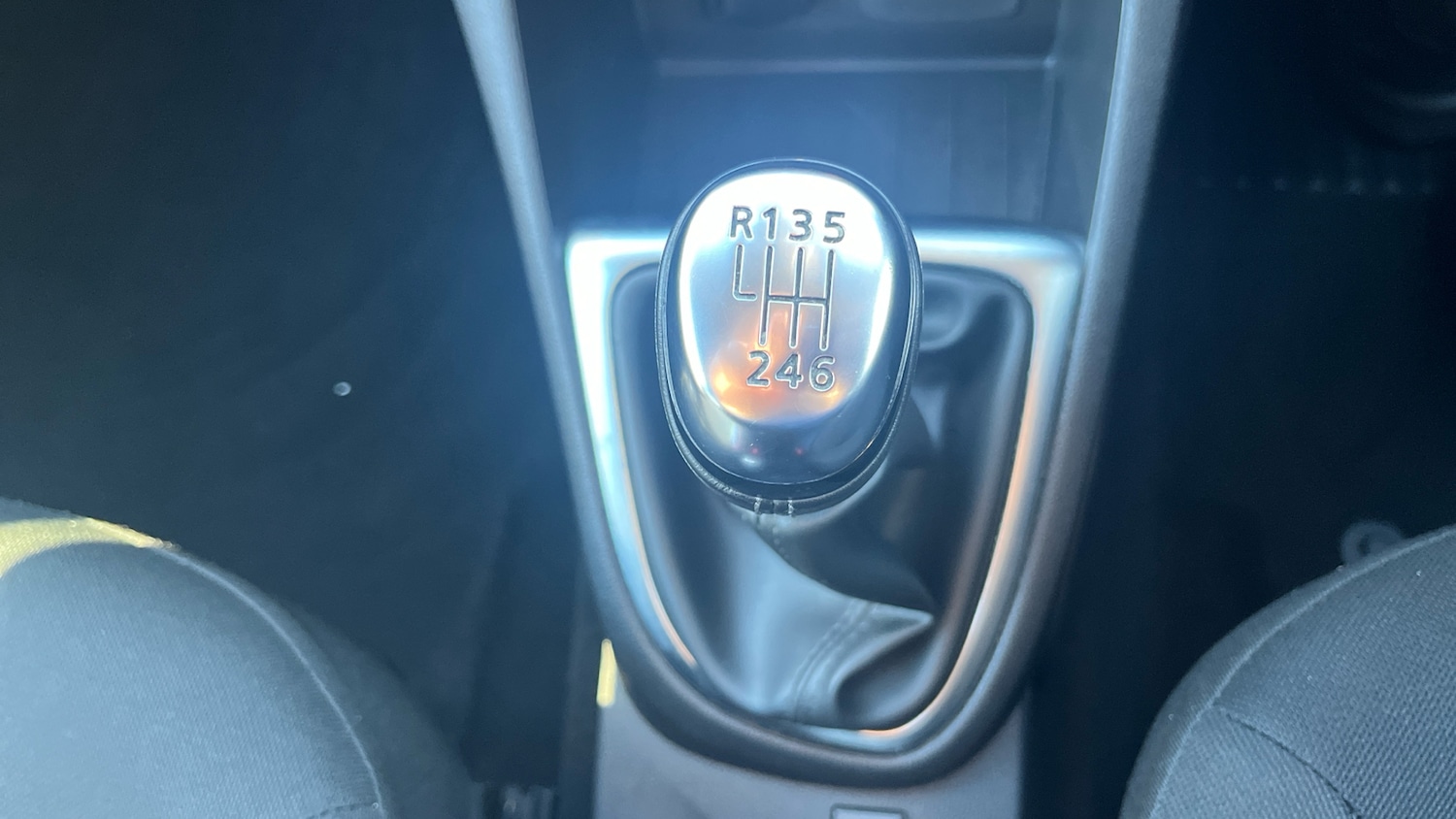 Used Renault Captur 2019 for sale - 76687028: Photo 24