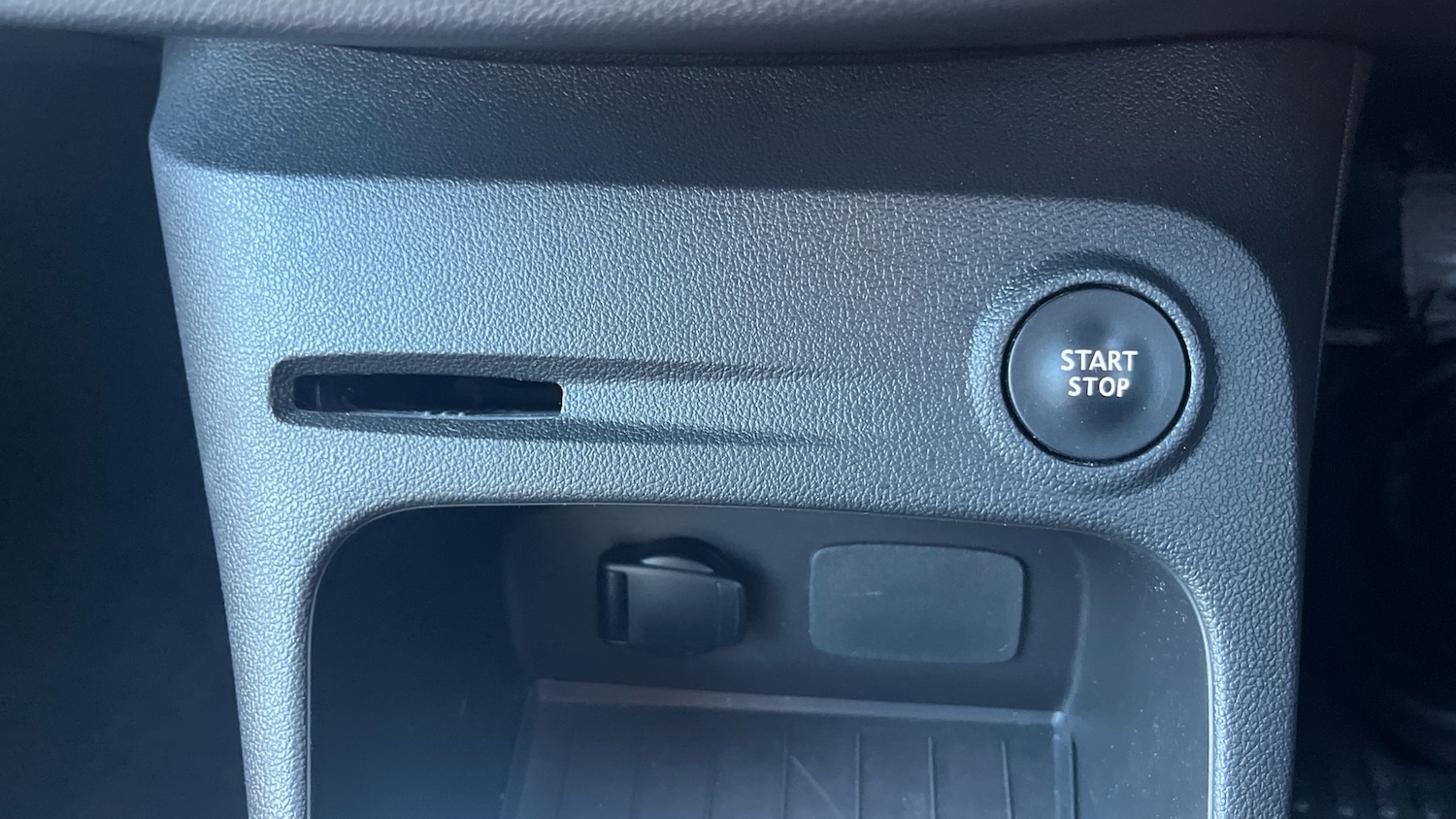 Used Renault Captur 2019 for sale - 76687028: Photo 25