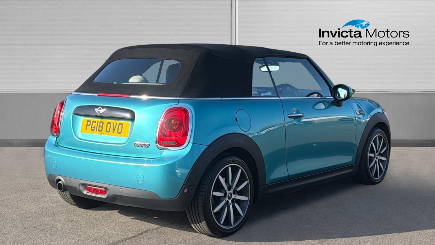 Used MINI Convertible 2018 for sale - 77851058: Photo 3