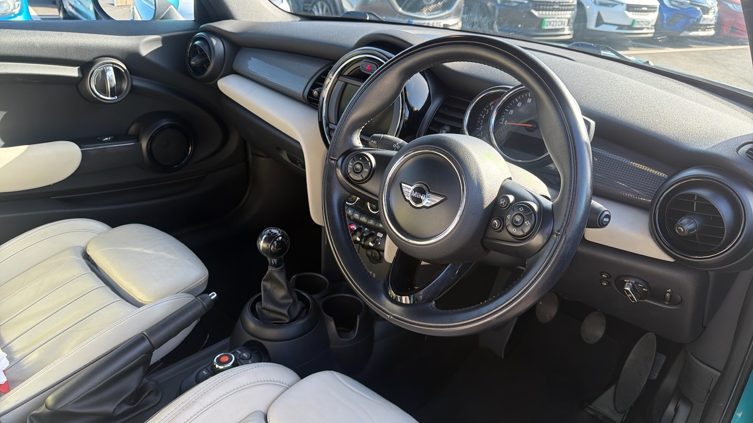 Used MINI Convertible 2018 for sale - 77851058: Photo 9