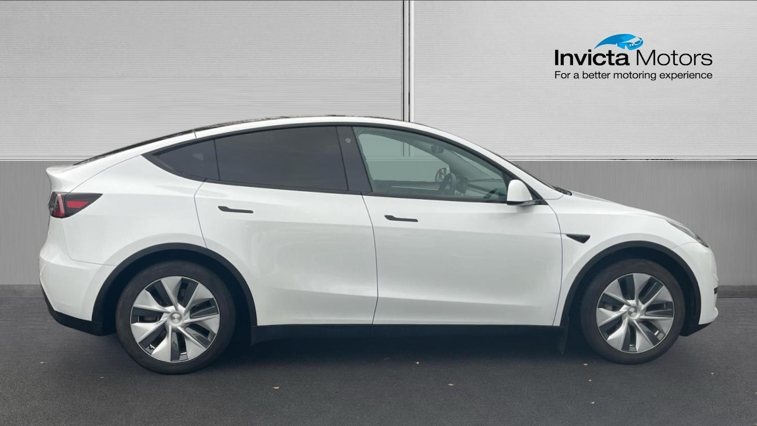 Used Tesla Model Y 2023 for sale - 76482796: Photo 2