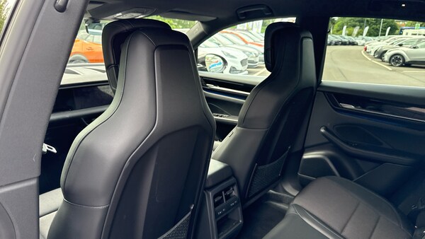 Used Porsche Macan 2025 for sale - 75399597: Photo 14