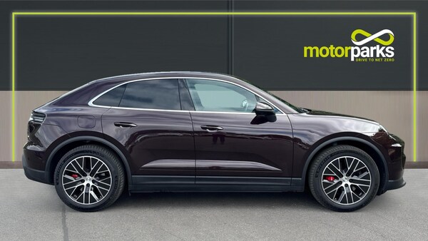 Used Porsche Macan 2025 for sale - 75399597: Photo 2