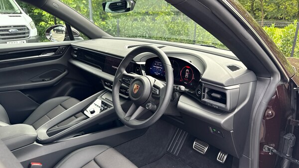 Used Porsche Macan 2025 for sale - 75399597: Photo 9