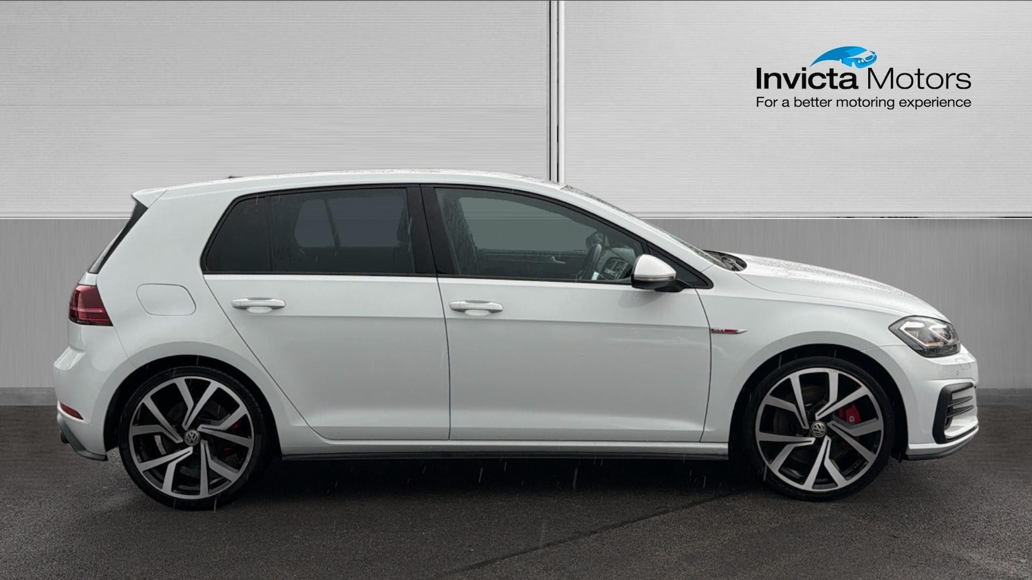 Used Volkswagen Golf 2019 for sale - 77189157: Photo 2