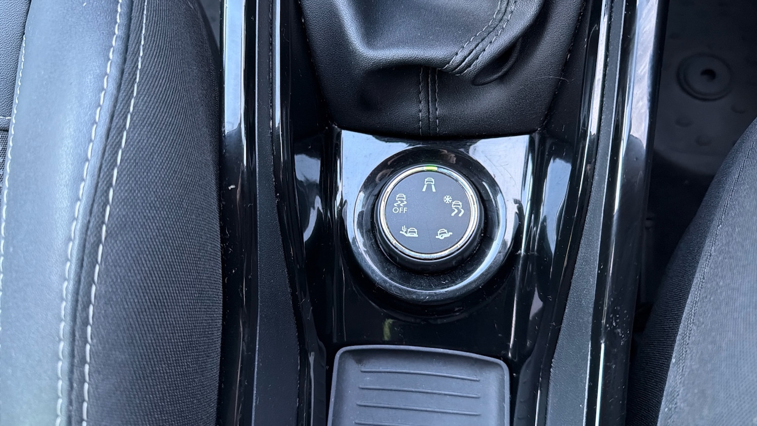 Used Peugeot 2008 2018 for sale - 77189184: Photo 22