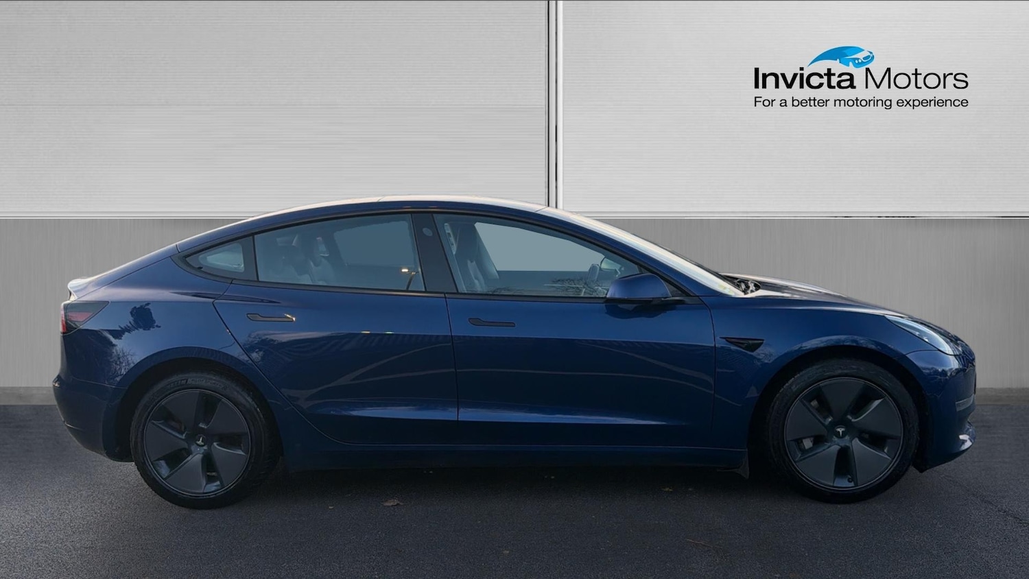 Used Tesla Model 3 2021 for sale - 76784867: Photo 2