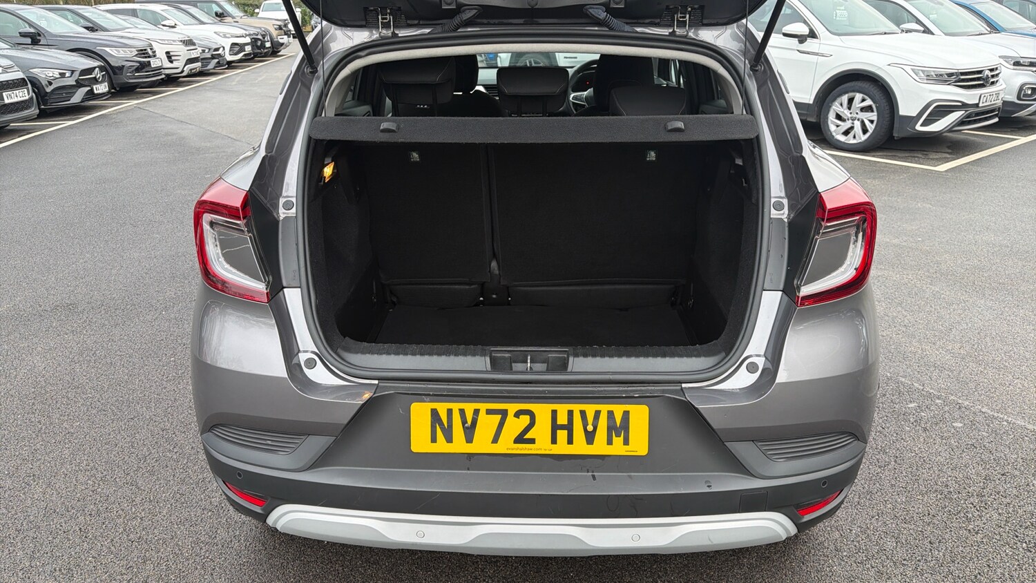 Used Renault Captur 2023 for sale - 77370537: Photo 15