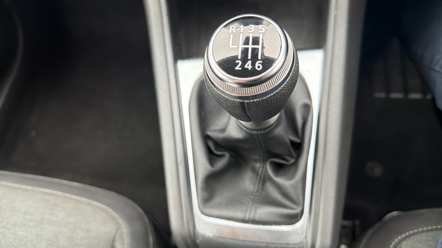 Used Renault Captur 2023 for sale - 77370537: Photo 23