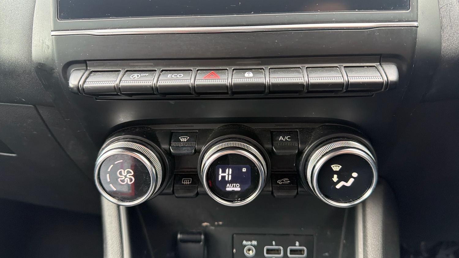 Used Renault Captur 2023 for sale - 77370537: Photo 25