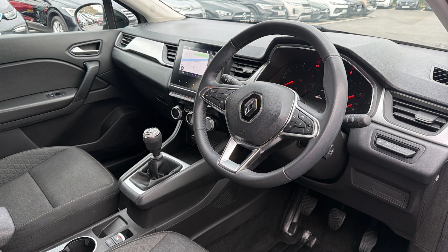 Used Renault Captur 2023 for sale - 77370537: Photo 9