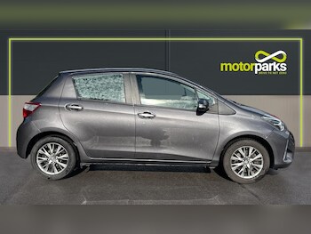 Used Toyota Yaris 2017 for sale - 75899098: Photo