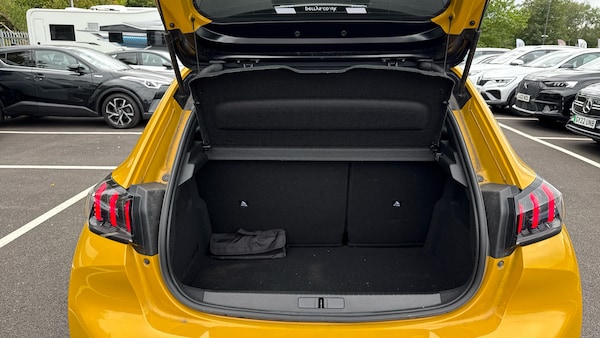 Used Peugeot 208 2022 for sale - 75644529: Photo 15