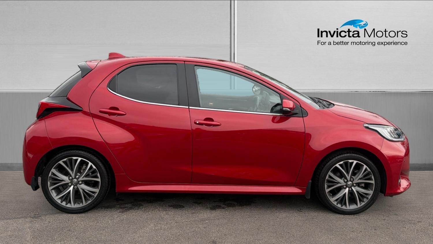 Used Toyota Yaris for sale - 77837118: Photo 2