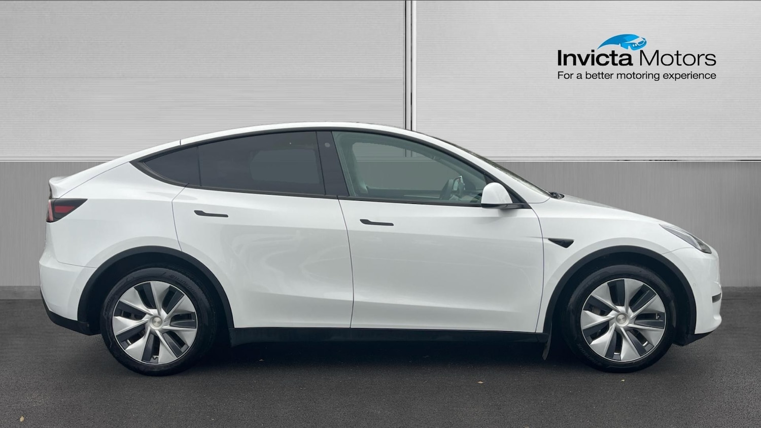 Used Tesla Model Y 2022 for sale - 76482799: Photo 2