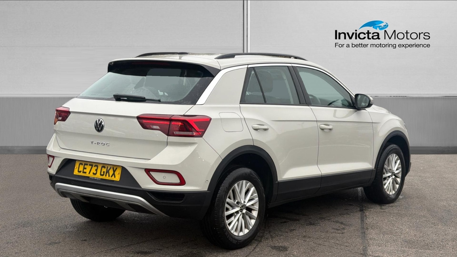 Used Volkswagen T-Roc 2023 for sale - 77655966: Photo 3