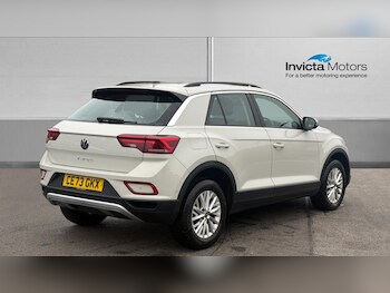 Used Volkswagen T-Roc 2023 for sale - 77655966: Photo